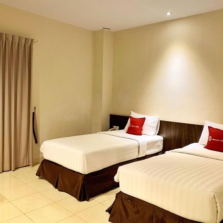 פקאנבארו Ameera Hotel מראה חיצוני תמונה