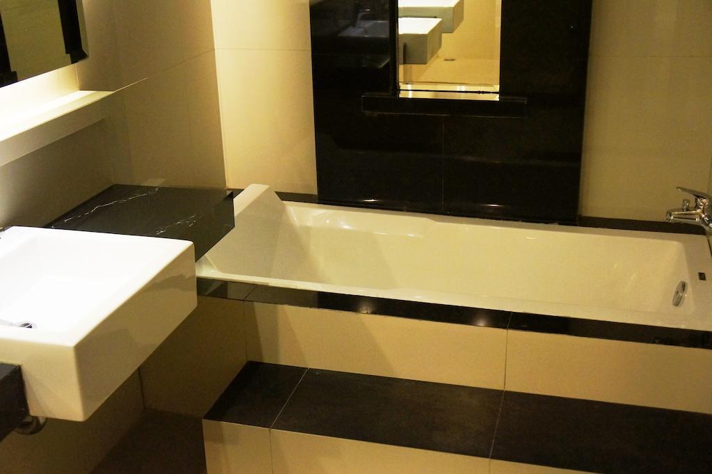 פקאנבארו Ameera Hotel מראה חיצוני תמונה