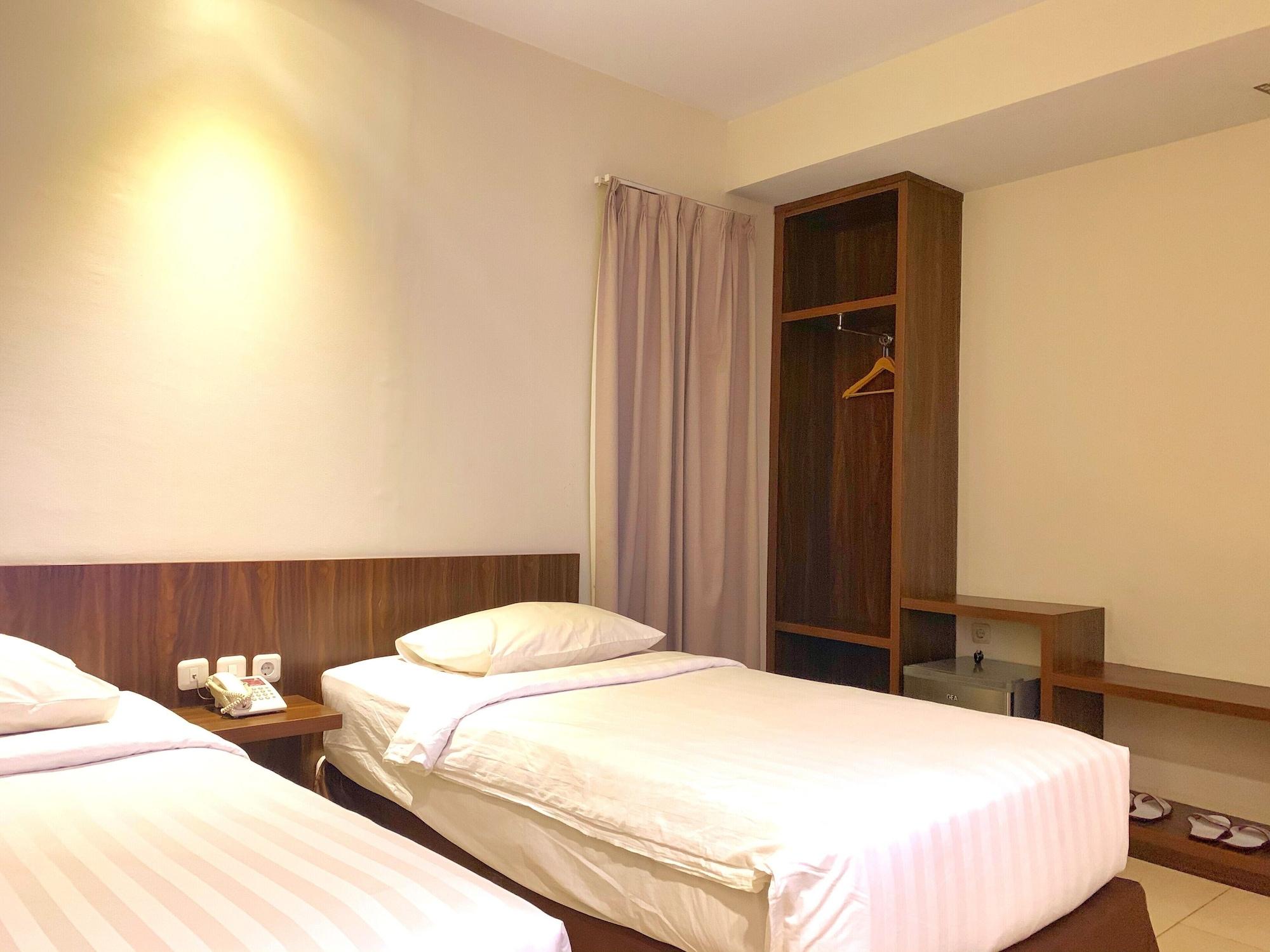 פקאנבארו Ameera Hotel מראה חיצוני תמונה