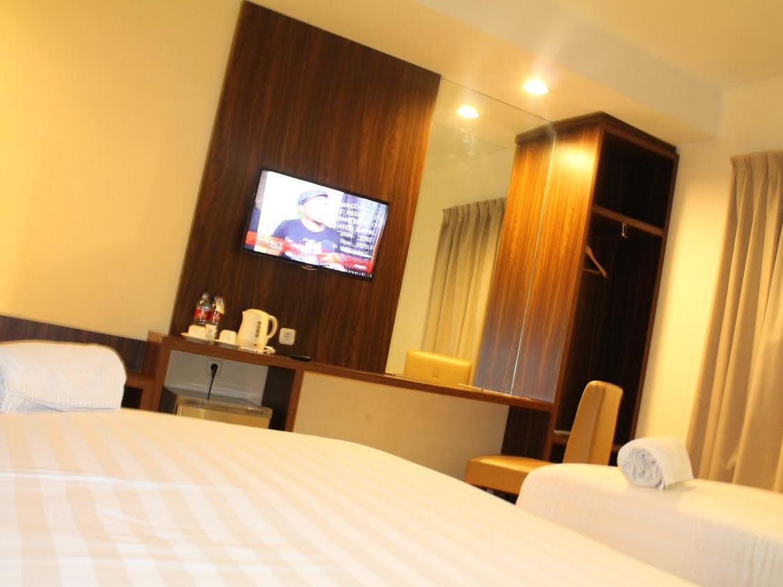 פקאנבארו Ameera Hotel מראה חיצוני תמונה