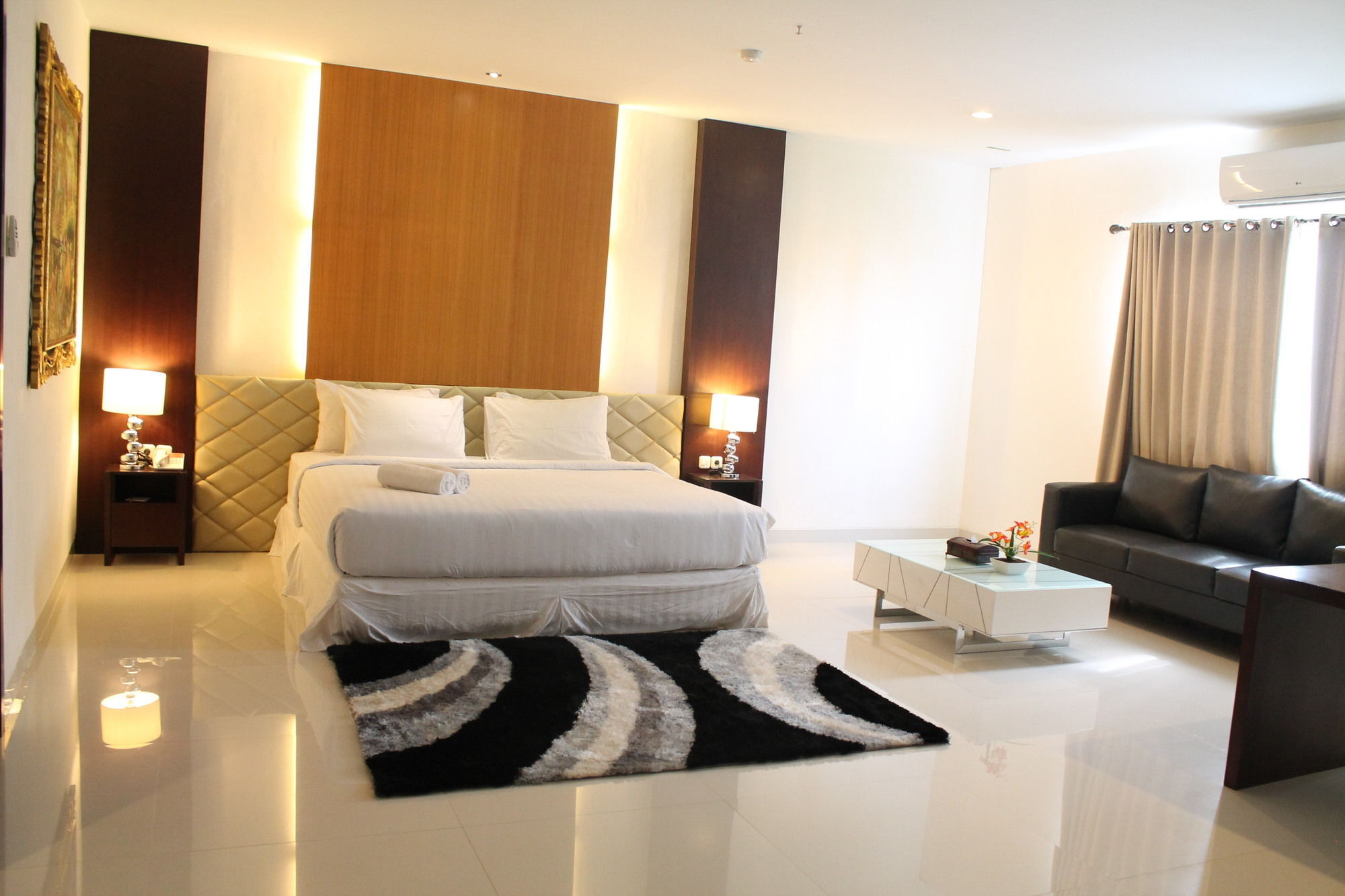פקאנבארו Ameera Hotel מראה חיצוני תמונה